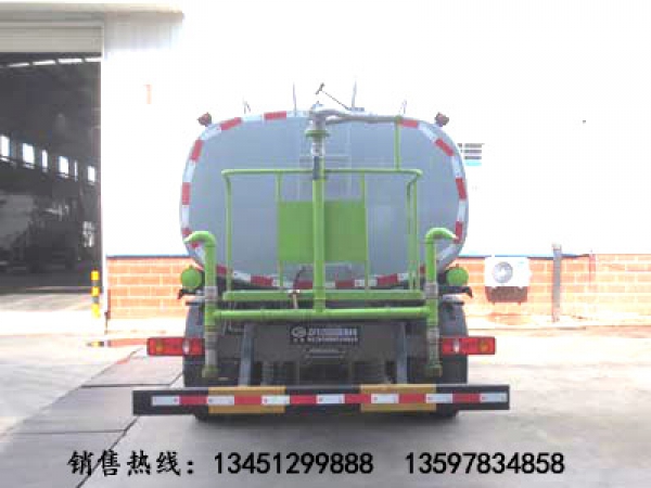 东风EQ1120洒水车（国六）