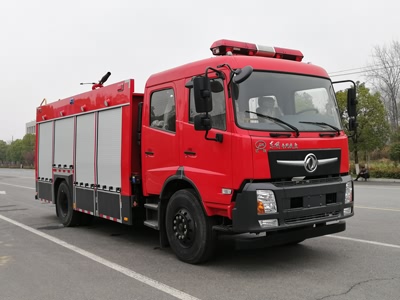 东风7吨泡沫消防车（4700 mm轴距）