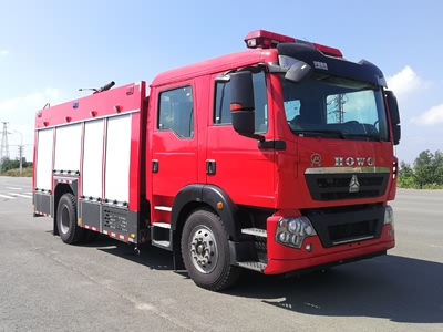 重汽小T5G6-6.5吨泡沫消防车