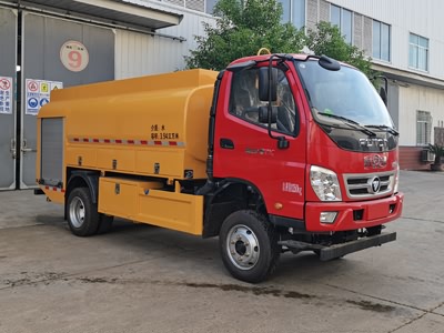 福田四驱越野4吨消防洒水车