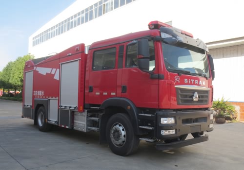 重汽汕德卡7.15吨水罐消防车