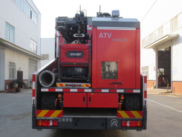 重汽泵浦消防车（远程供水+水带敷设）