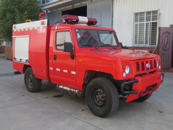 北汽吉普越野1.5吨水罐消防车