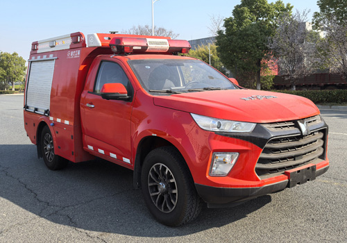 庆铃四驱越野1.5吨水罐消防车