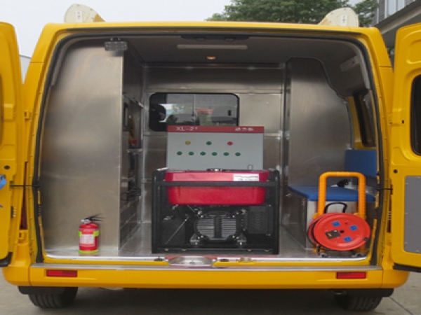 上汽大通轻客型救险车